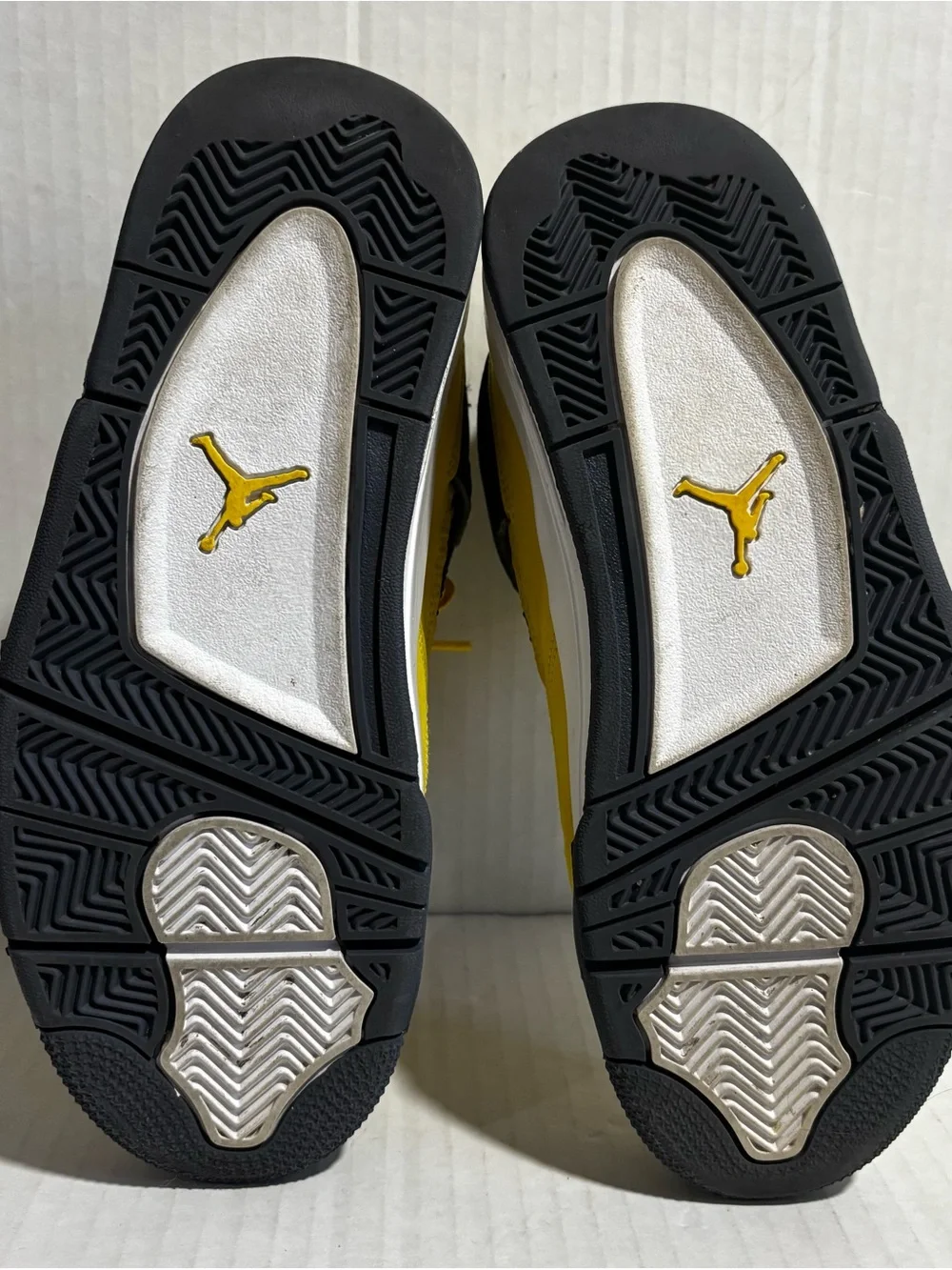Jordan Men’s Sneakers in Yellow and Black